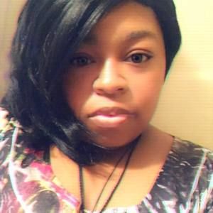 Meet your Posher, Yolanda